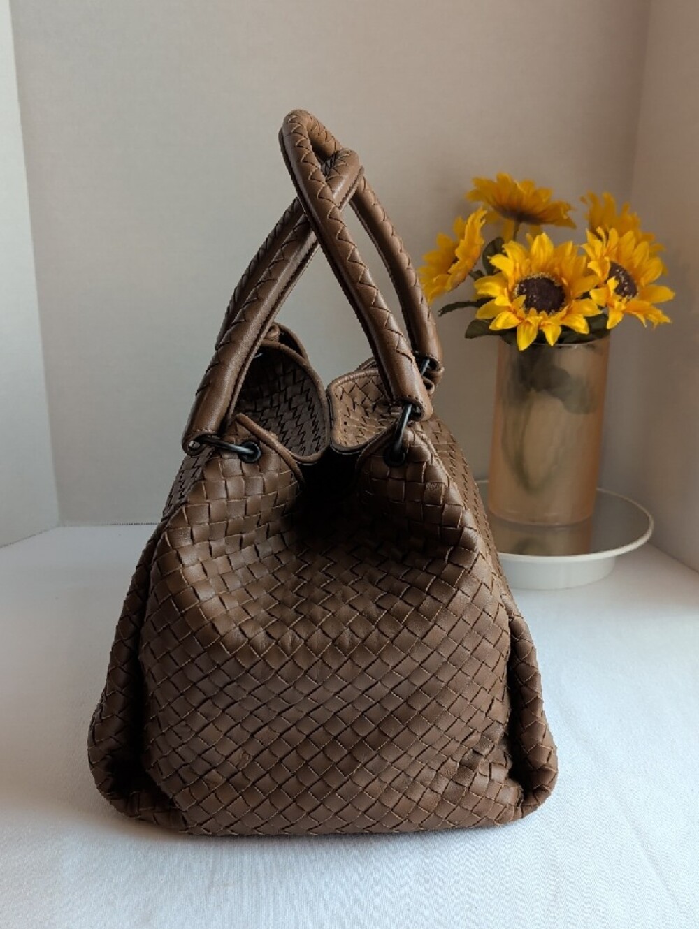 BOTTEGA VENETA Intrecciato Parachute Tote Bag Brown - Picture 2 of 16